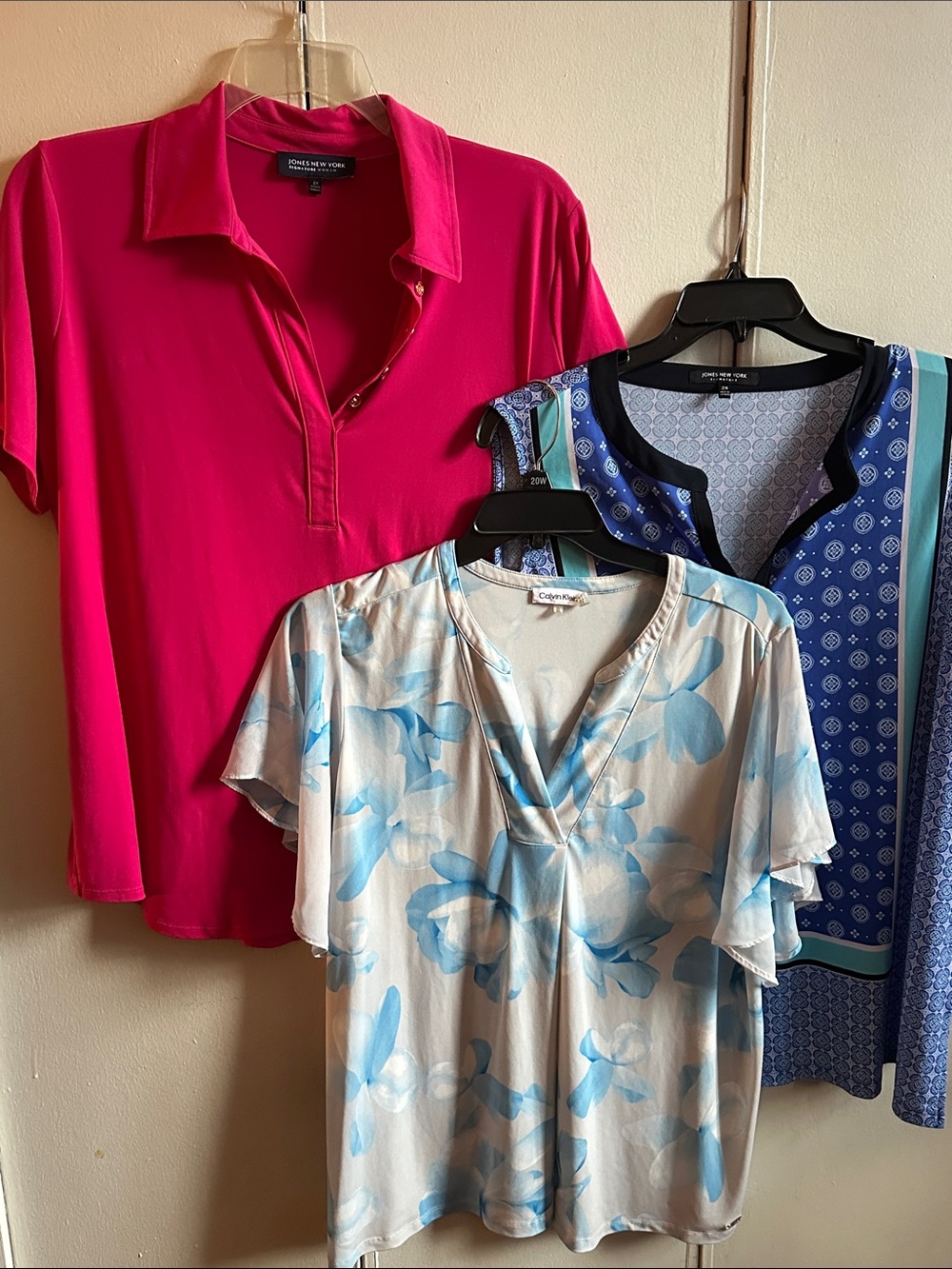 Lot of 3 tops 2X.   2 Jones NY and 1 Calvin Klein